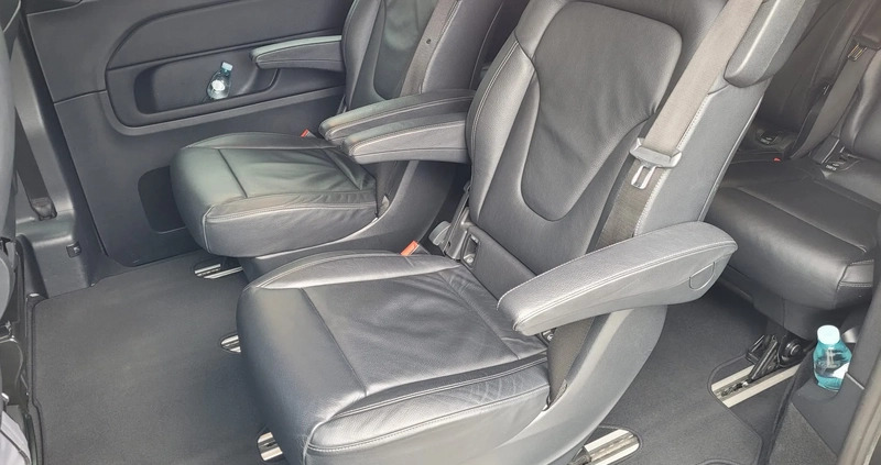 Mercedes-Benz Klasa V cena 195000 przebieg: 205000, rok produkcji 2020 z Kraków małe 106